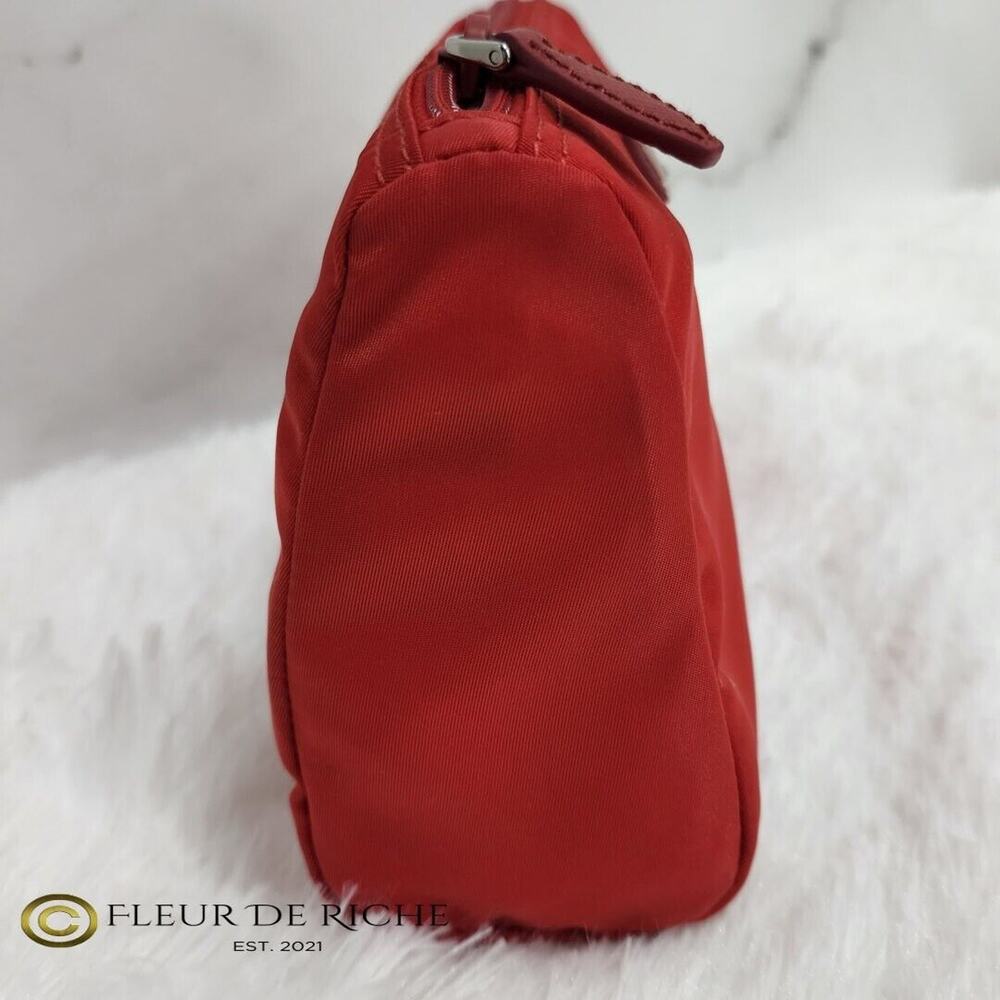 Prada Necessaire Tessuto Nylon Medium Toiletry Clutch Case Red Rosso 1NA012 - Picture 5 of 11